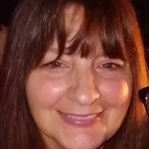 Meet your Posher, Joanie